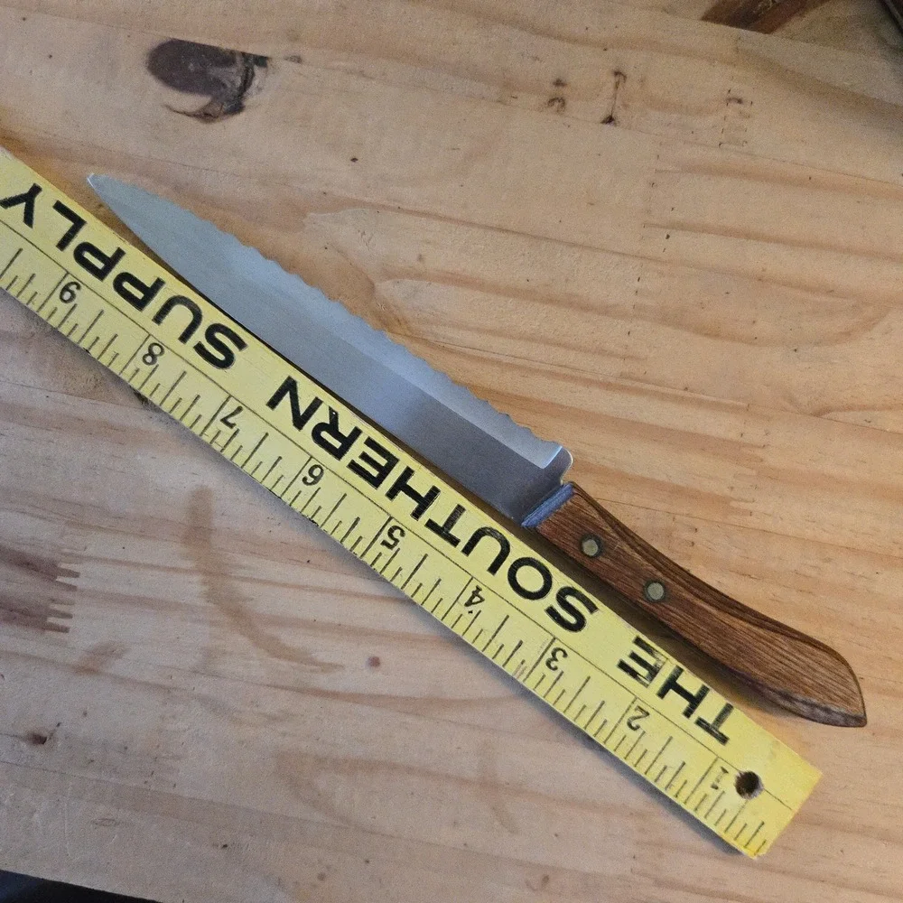 VTG Ekco Serrated Kitchen Knife 9.5